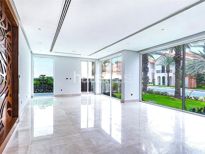45+ Dubai Palm Jumeirah Villa For Sale Background